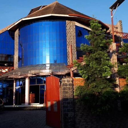 Vip Palace 2 Hotel Goma Exterior photo