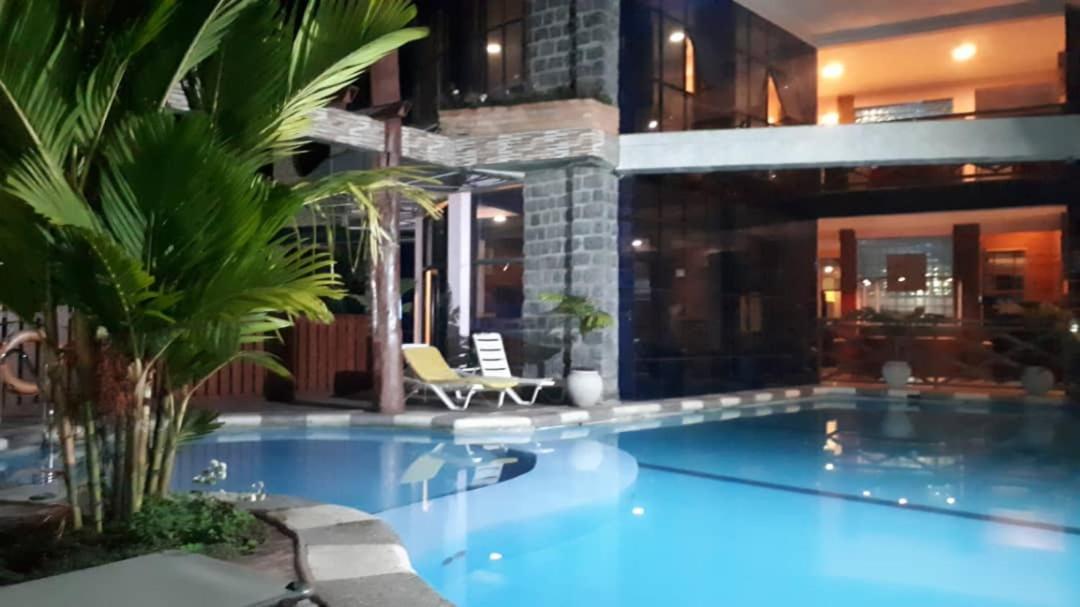 Vip Palace 2 Hotel Goma Exterior photo